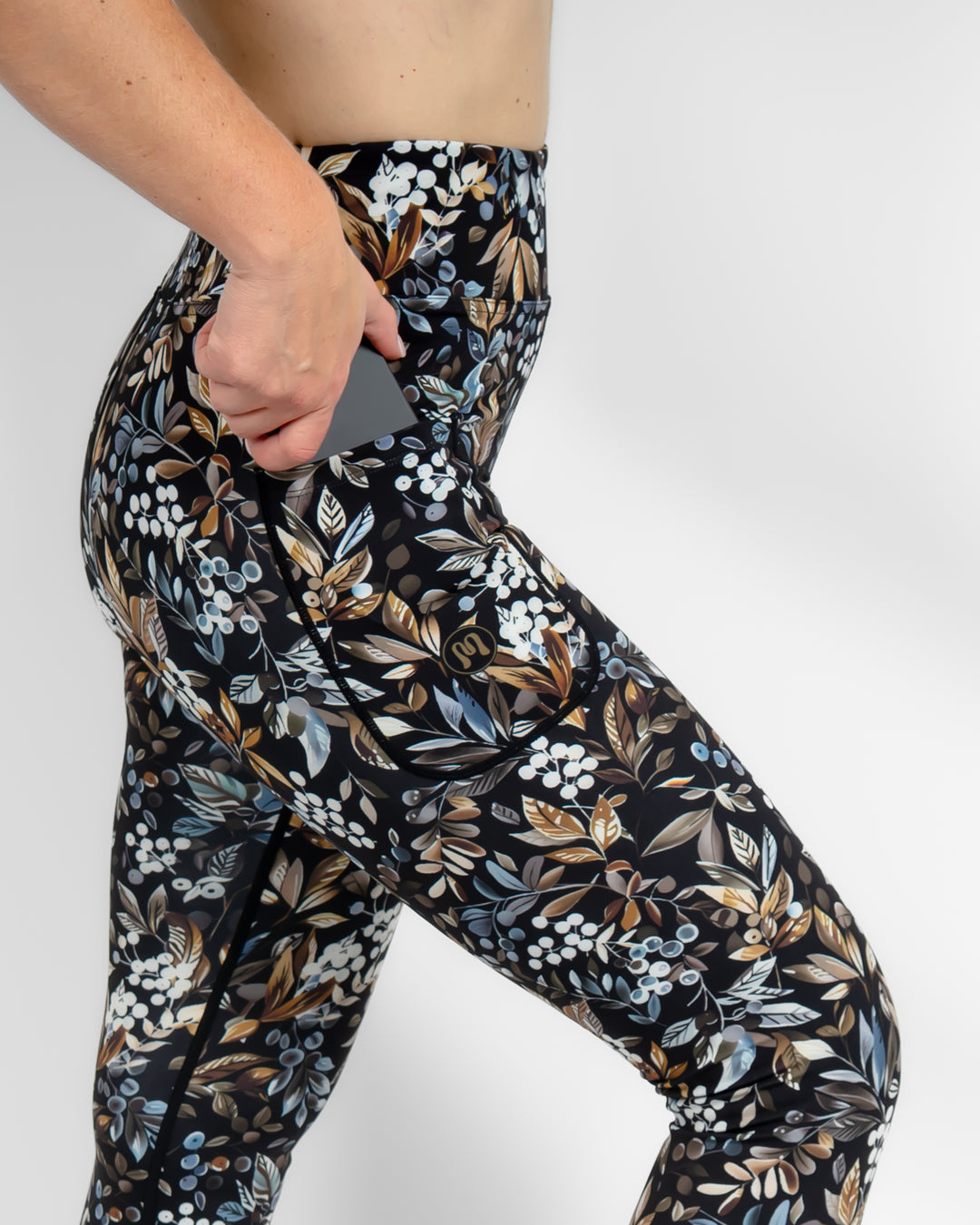 Aya Ravenberry Winter Leggings