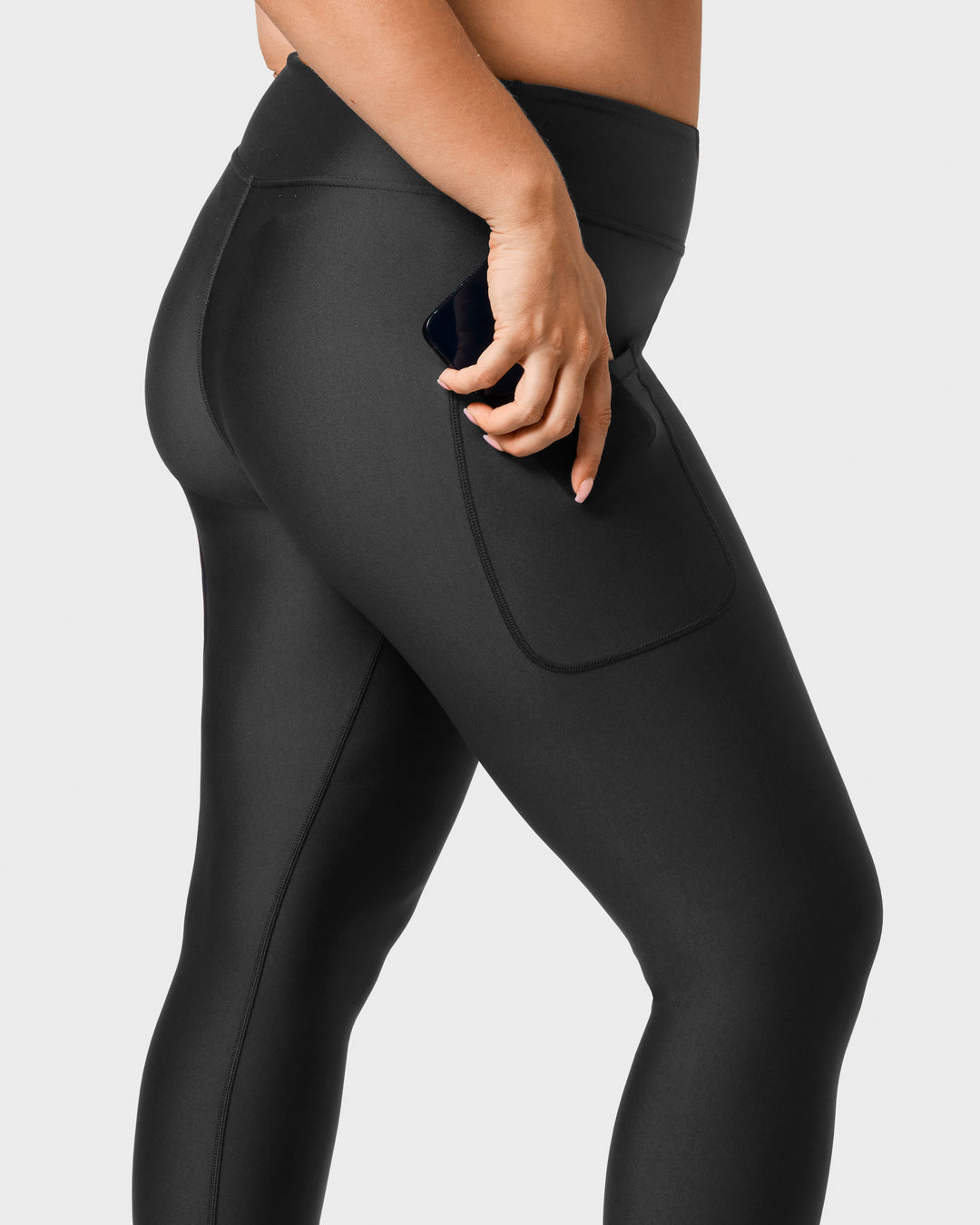 Black Capri
