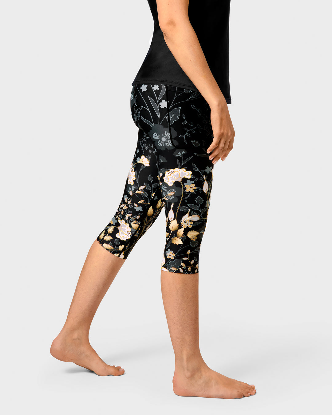 Elegant Floral Capri
