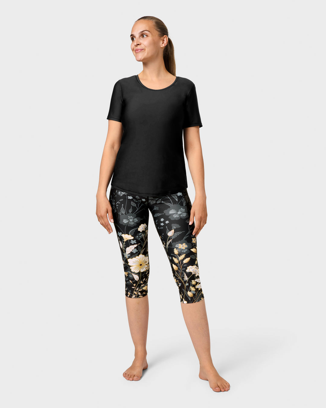 Elegant Floral Capri