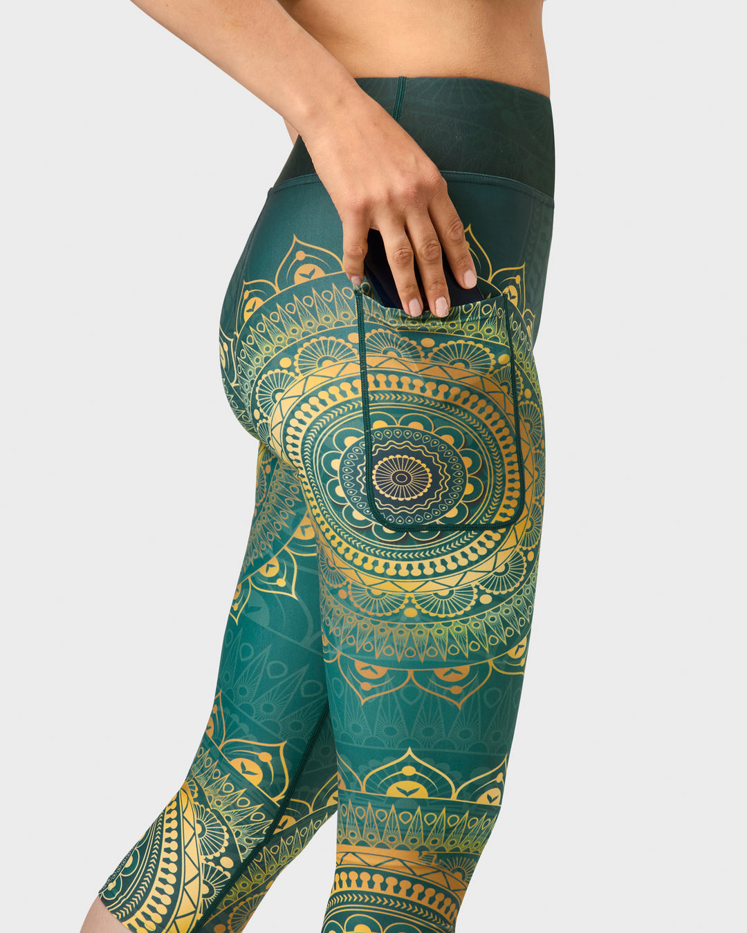 Emerald Mandala Capri