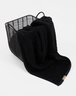 Faye Black Blanket