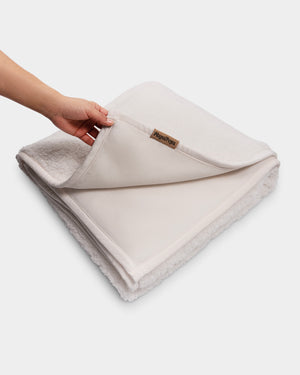 Faye Off-White Blanket
