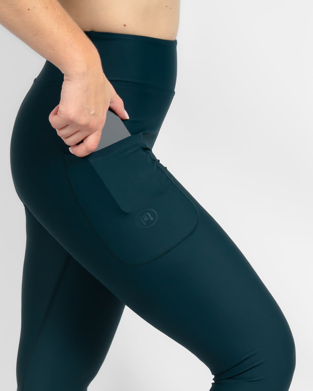 Midnight Teal Capri